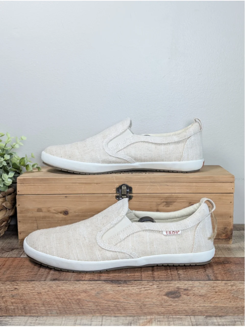 Taos 9.5 Dandy Natural Hemp Slip On Flats Shoes Lightweight Sneakers Cream Beige